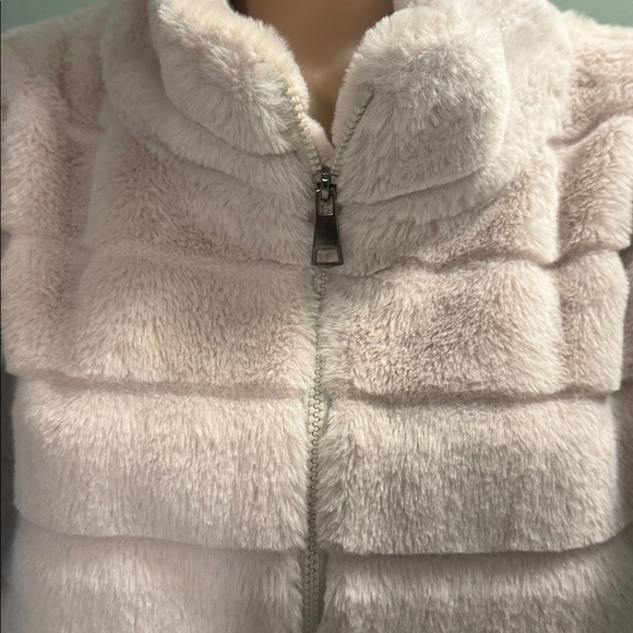 Off White Faux Fur Vest size XXL - Picture 3 of 5